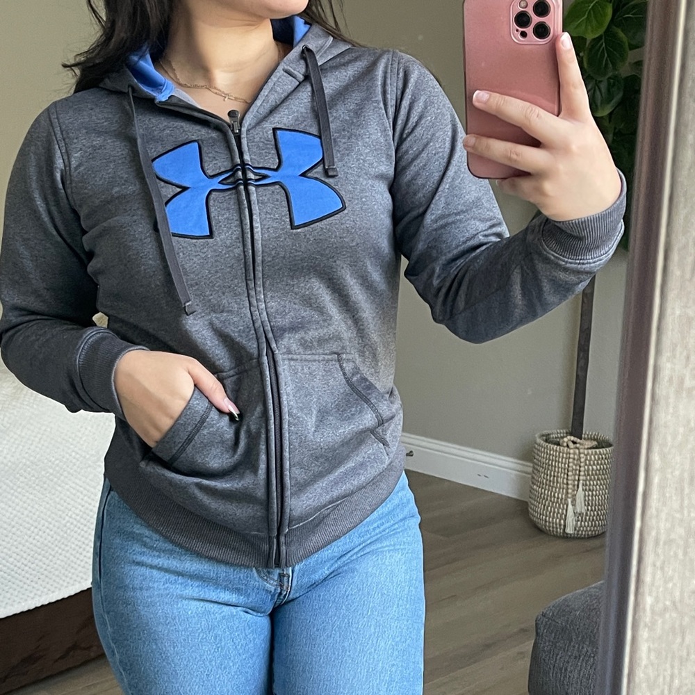 Men’s XS under armour zip up jacket